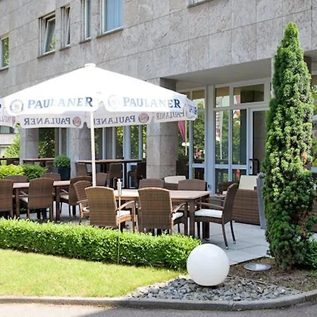 Western Fellbach-stuttgart מלון 4*